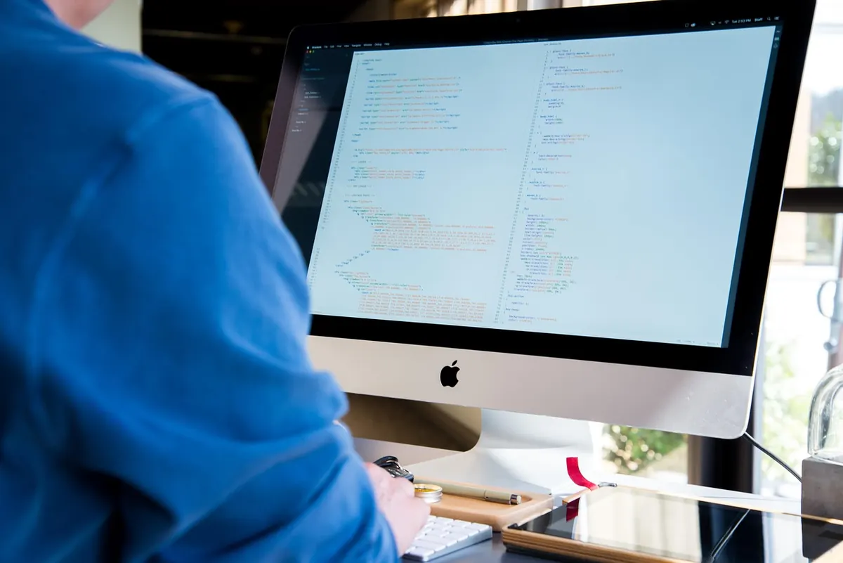 How to Set Up an Ergonomic Desk for Under £100