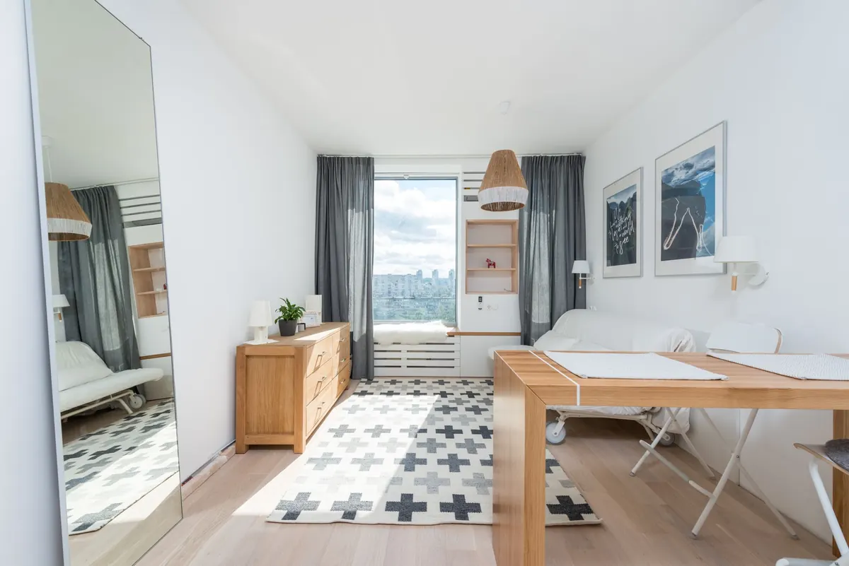 Small Space, Big Ideas: Desk Setup for UK Flats